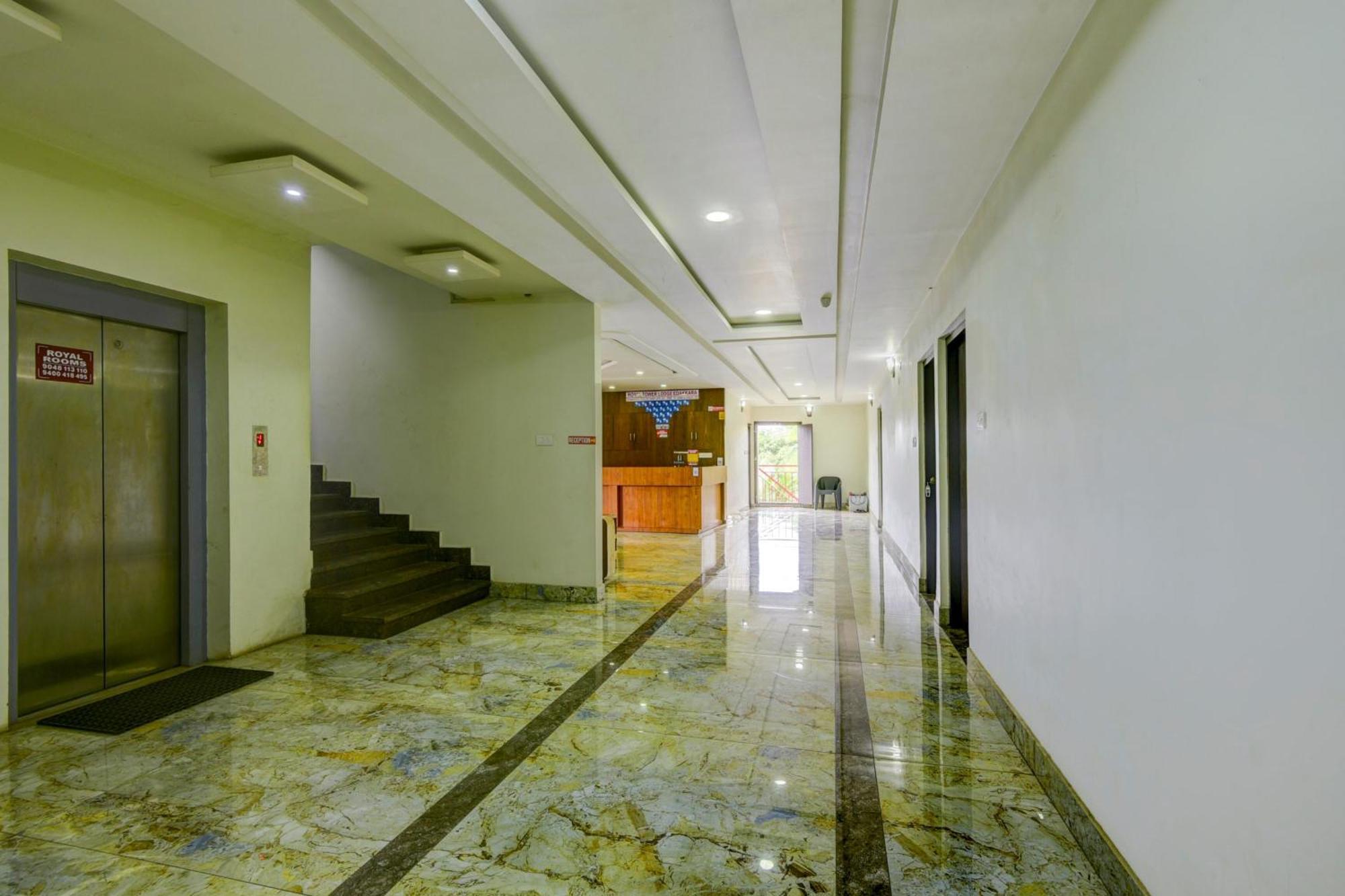 Etakkare Hotel O Royal Tower Lodge מראה חיצוני תמונה