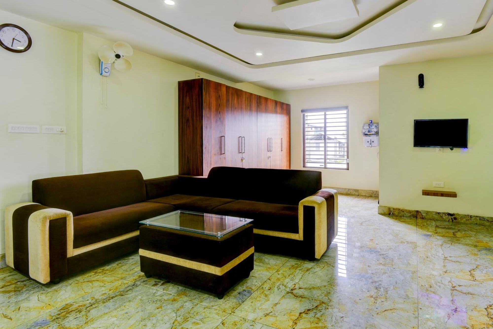 Etakkare Hotel O Royal Tower Lodge מראה חיצוני תמונה