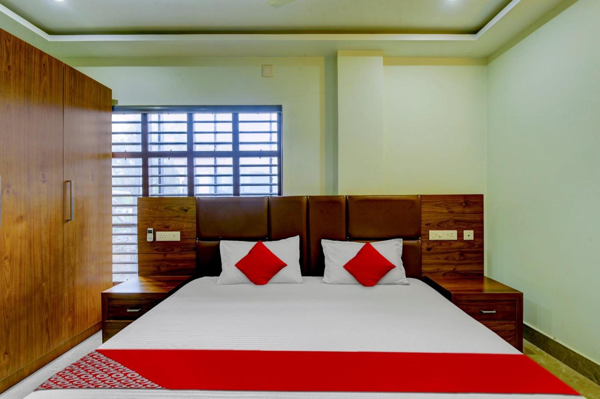 Etakkare Hotel O Royal Tower Lodge מראה חיצוני תמונה